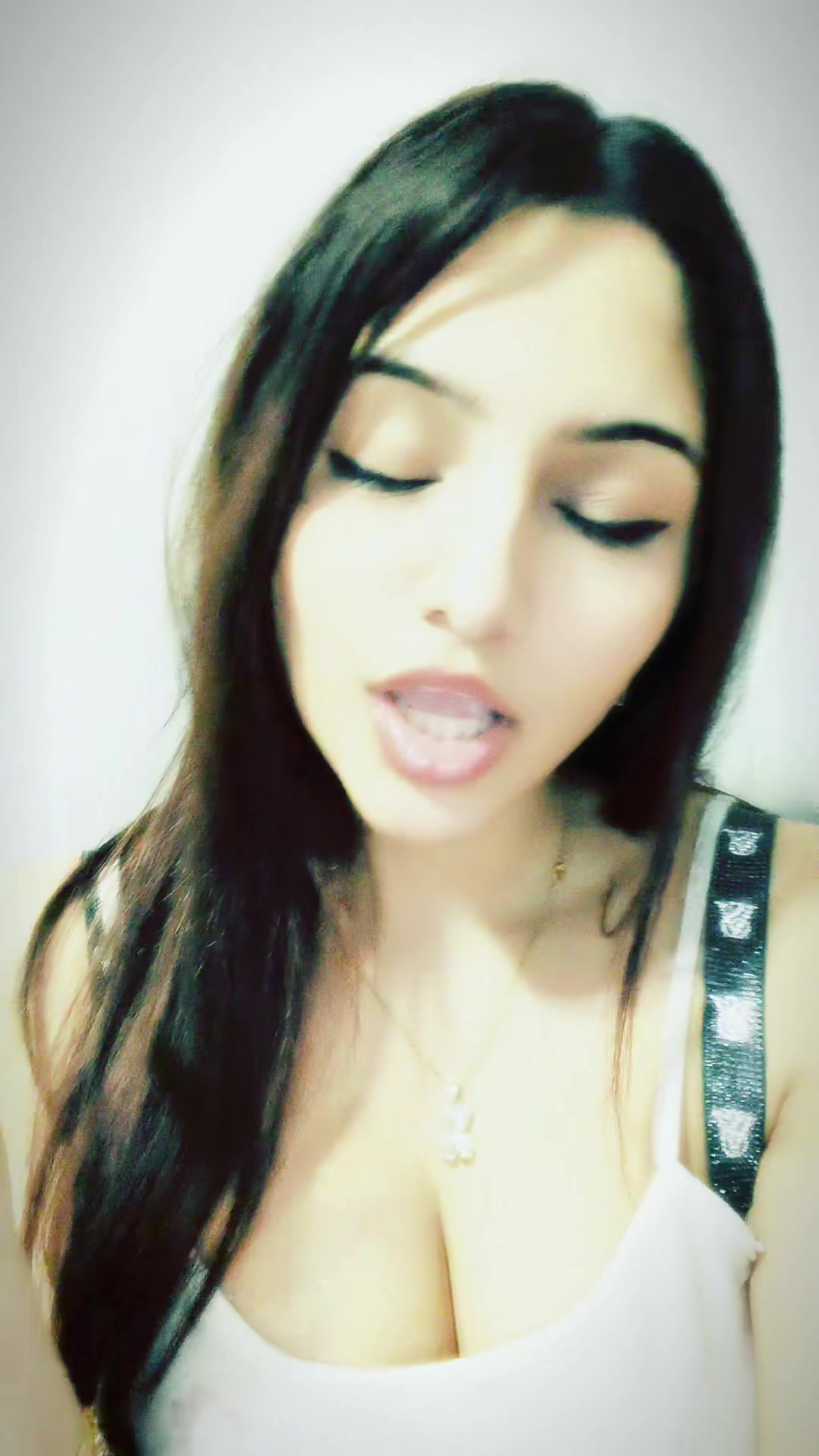 @wiziana.
