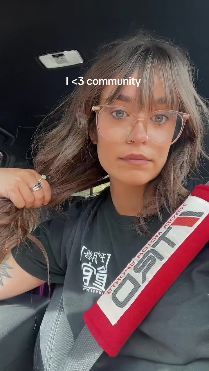 @idkkora