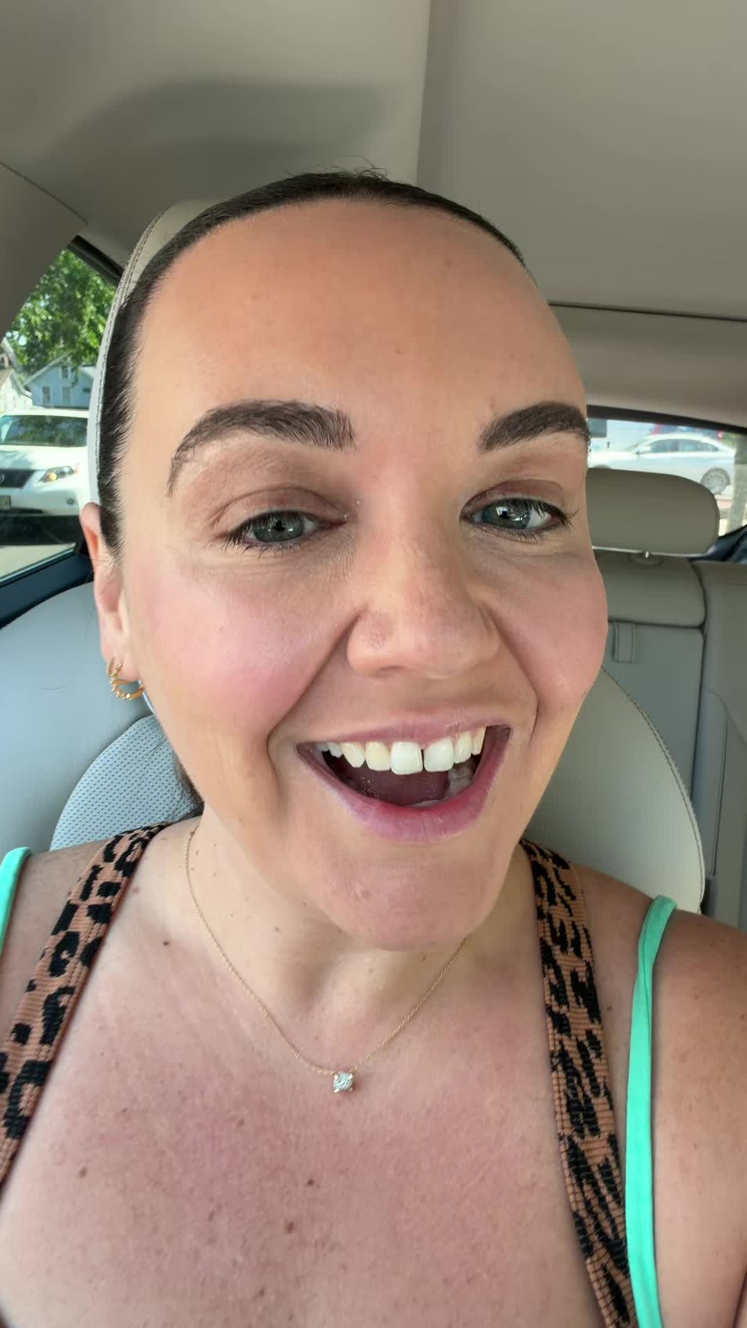 @megthings_