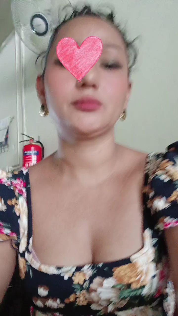 @giobaniaespinoza