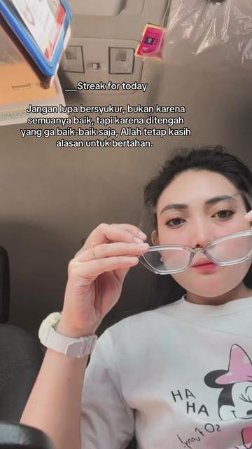 @𝒩𝑜𝓃𝒾𝓉 🦩