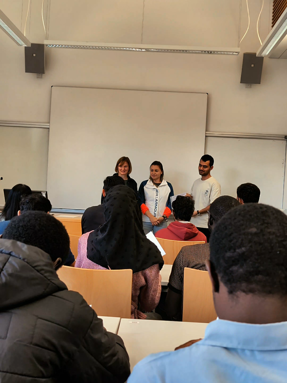 @Dr. Aamir Shireen 🇩🇪