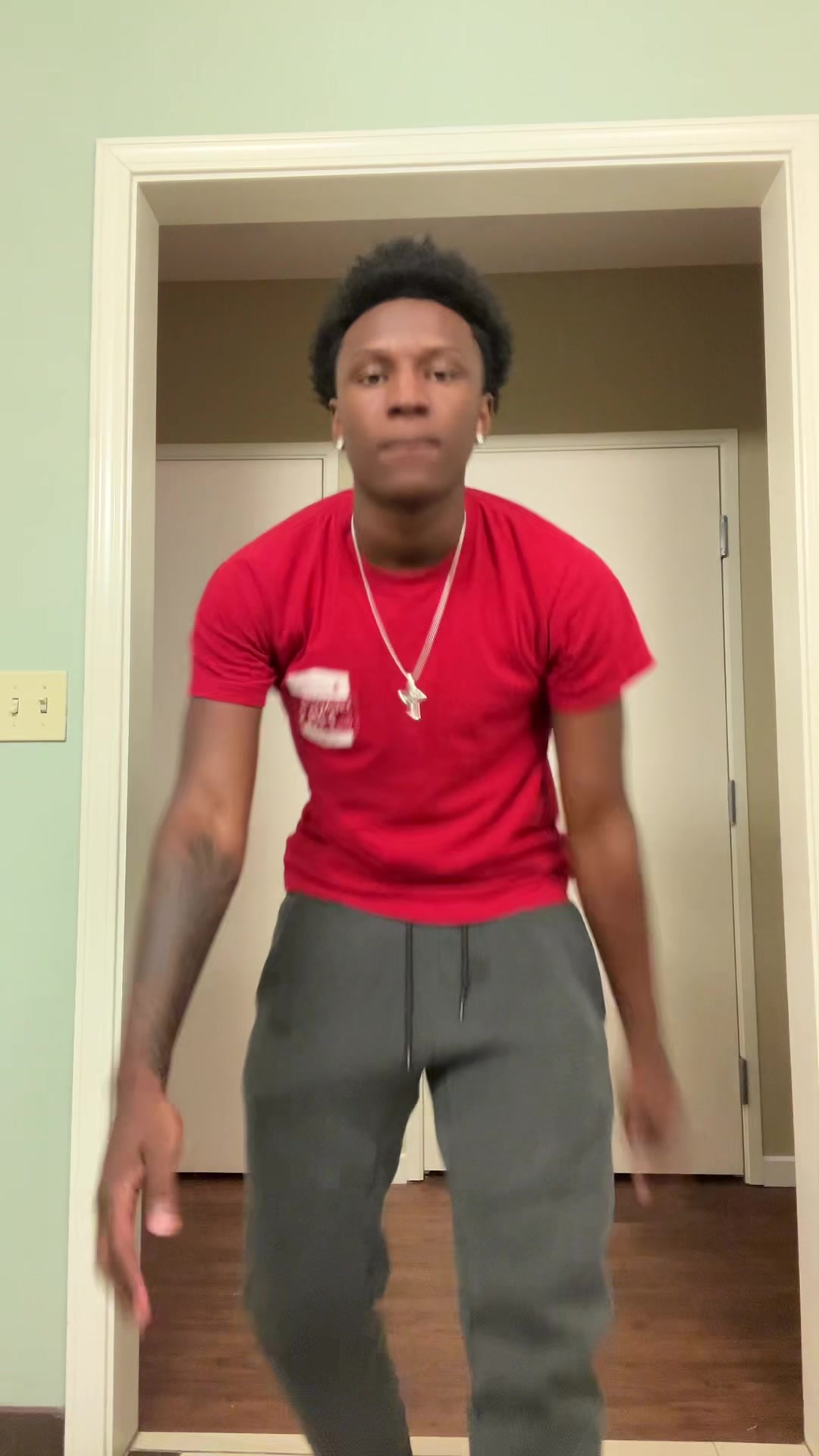 @useruno