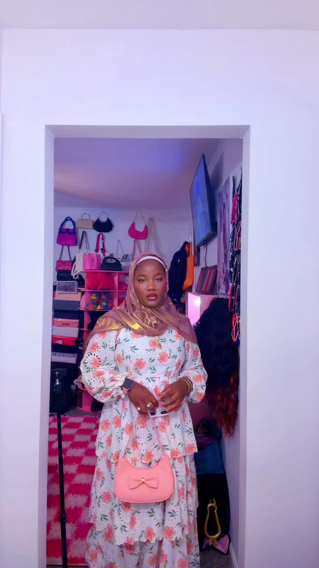 @Pink Barbie🎀💗🇺🇸🇸🇱🌈