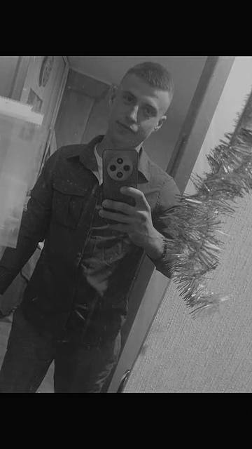 @(Đėm&oslash;ň),😚😚
