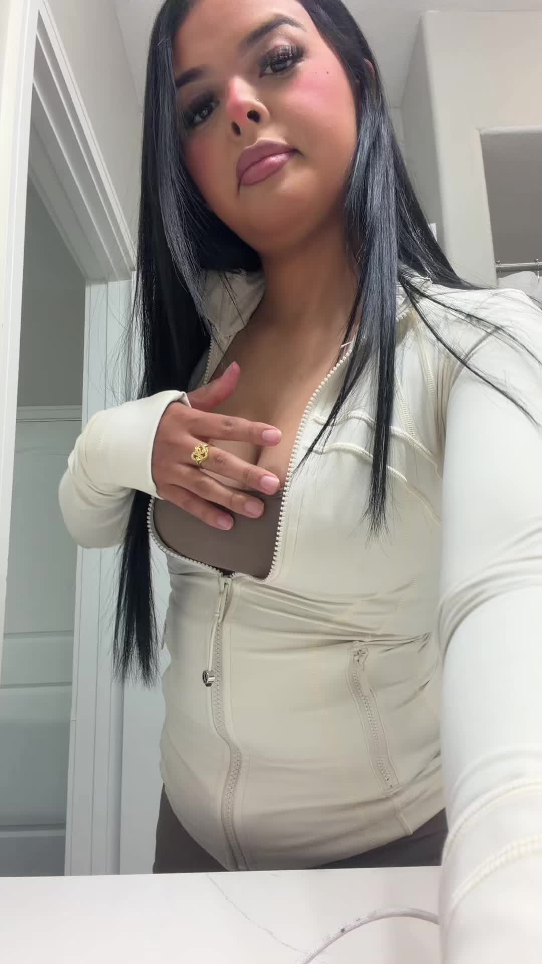 @Aisha 👄