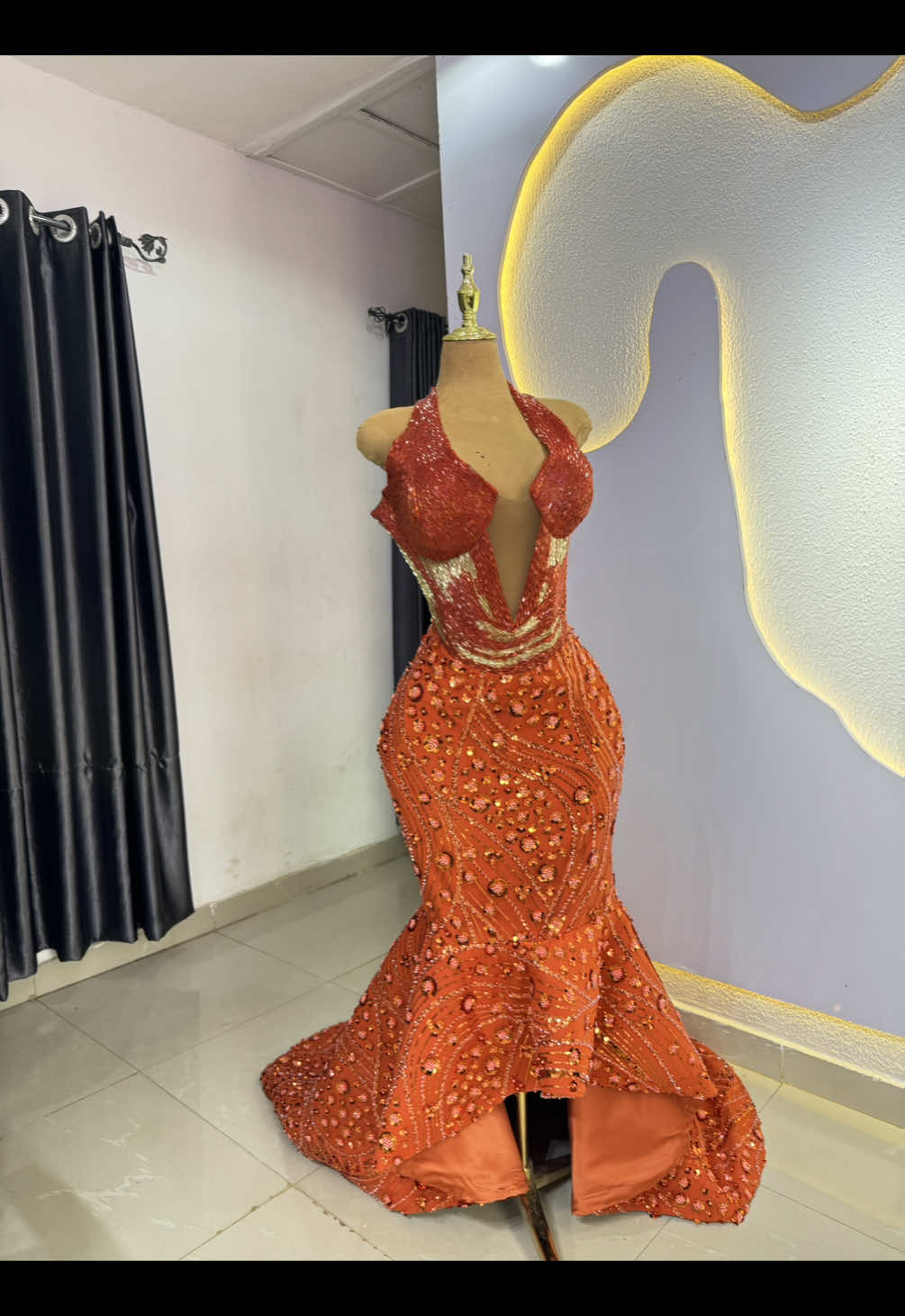 @Oluwafoyinsayemi Fashion House
