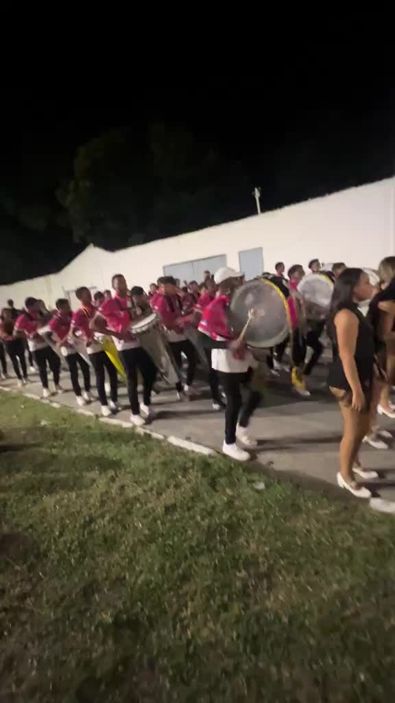 @Bandas de PE