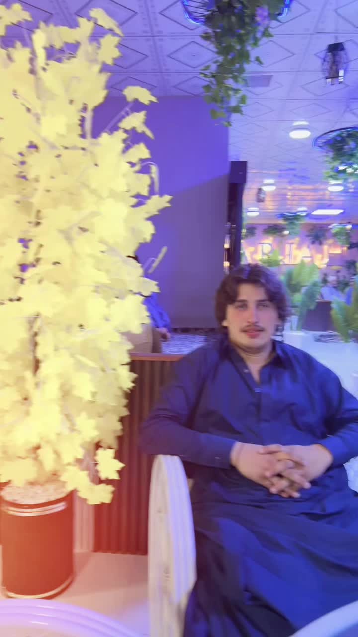 @👑احمد ضیاء وزیری🥀