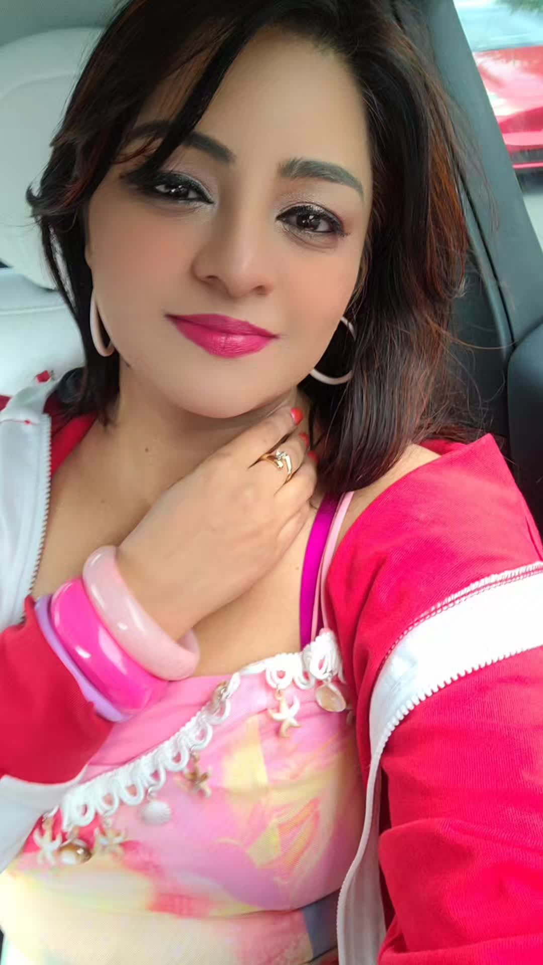 @ShwetaV