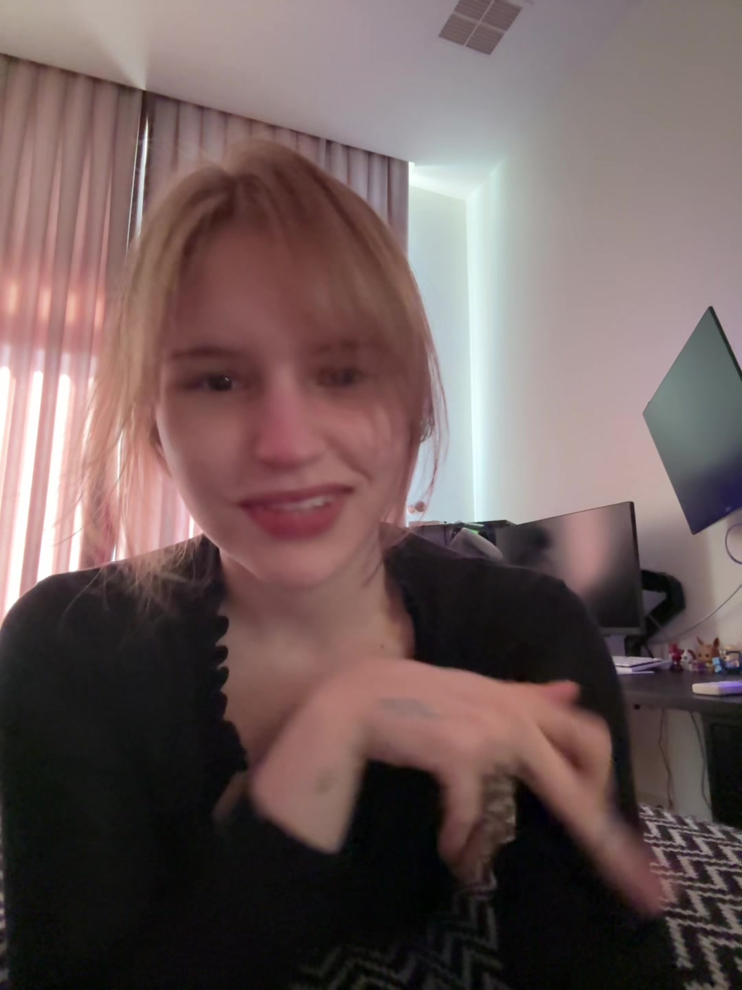 @антошка