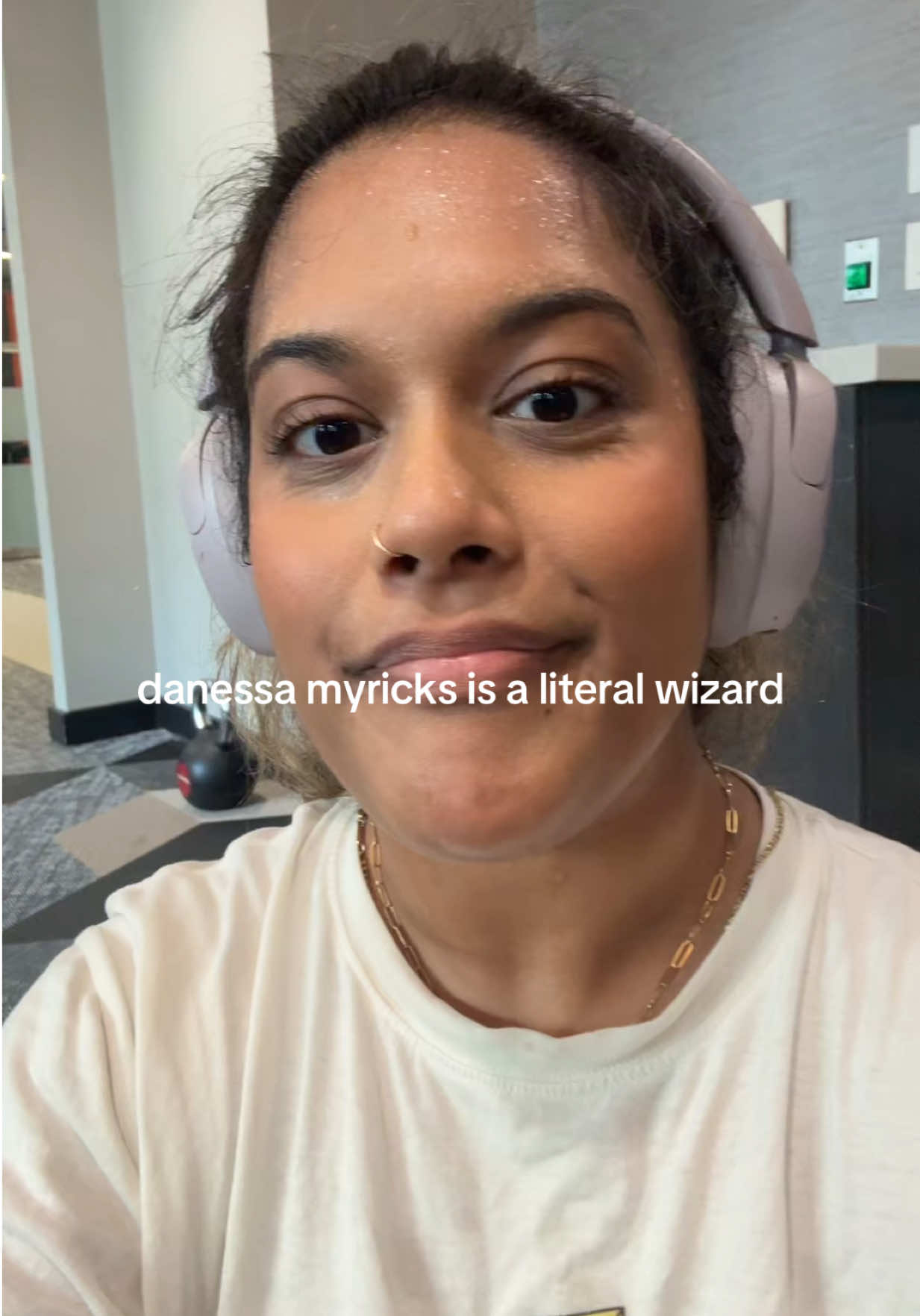 @oyeshee