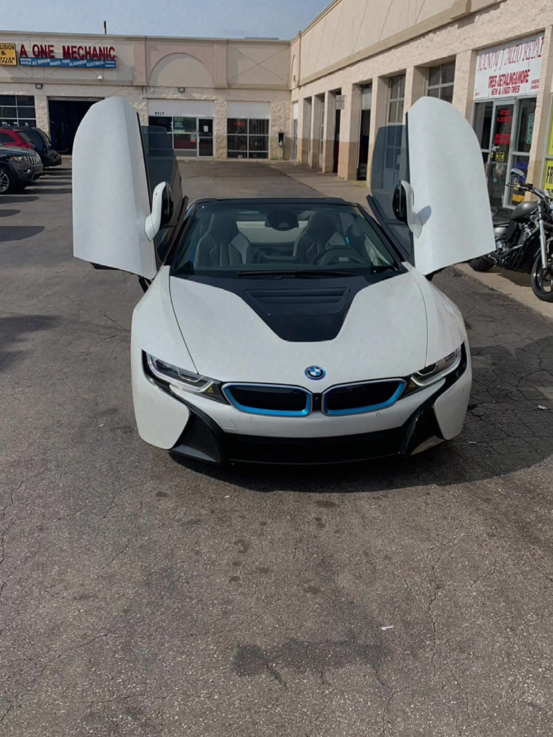 @Golden Star Auto Glass