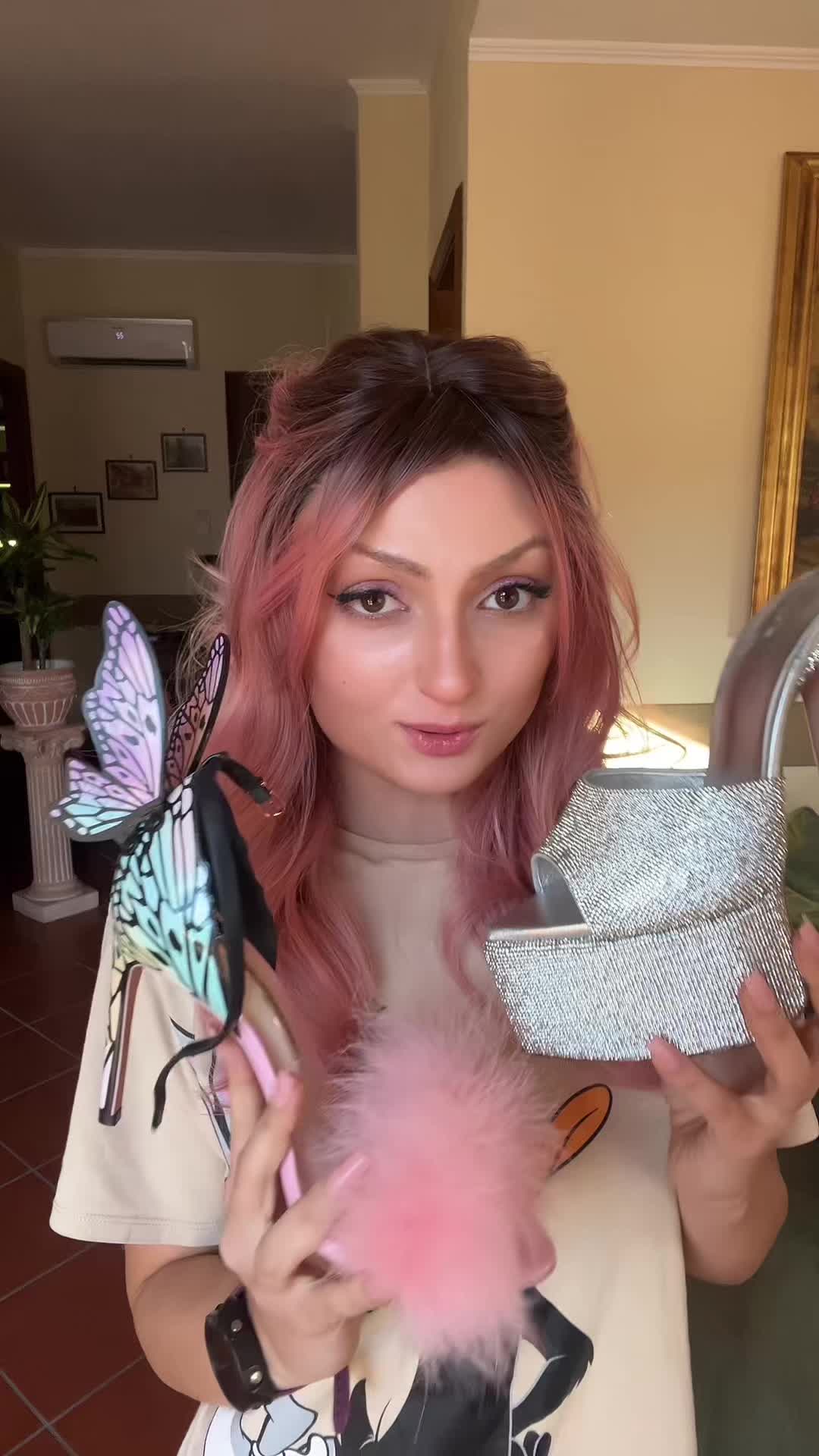 @queen_katti