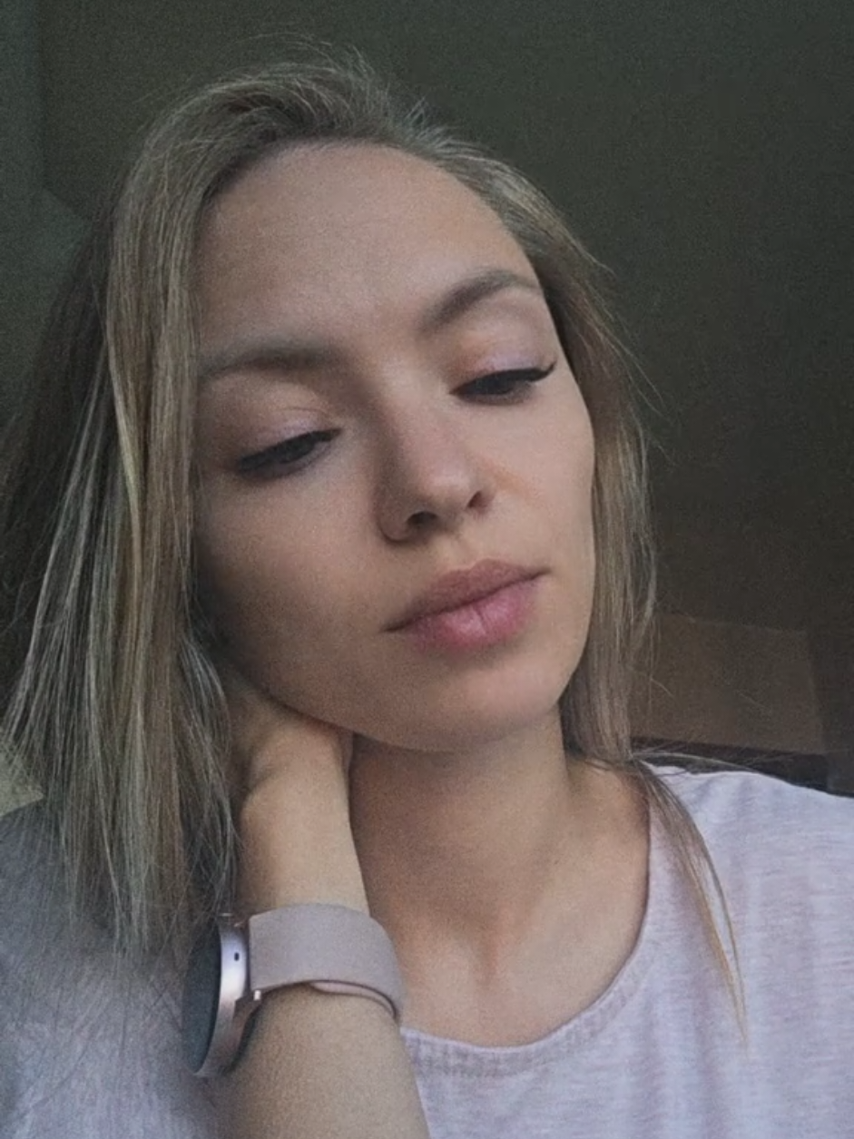 @𝓀𝓇𝒾𝓈___𝒸𝒽𝑒