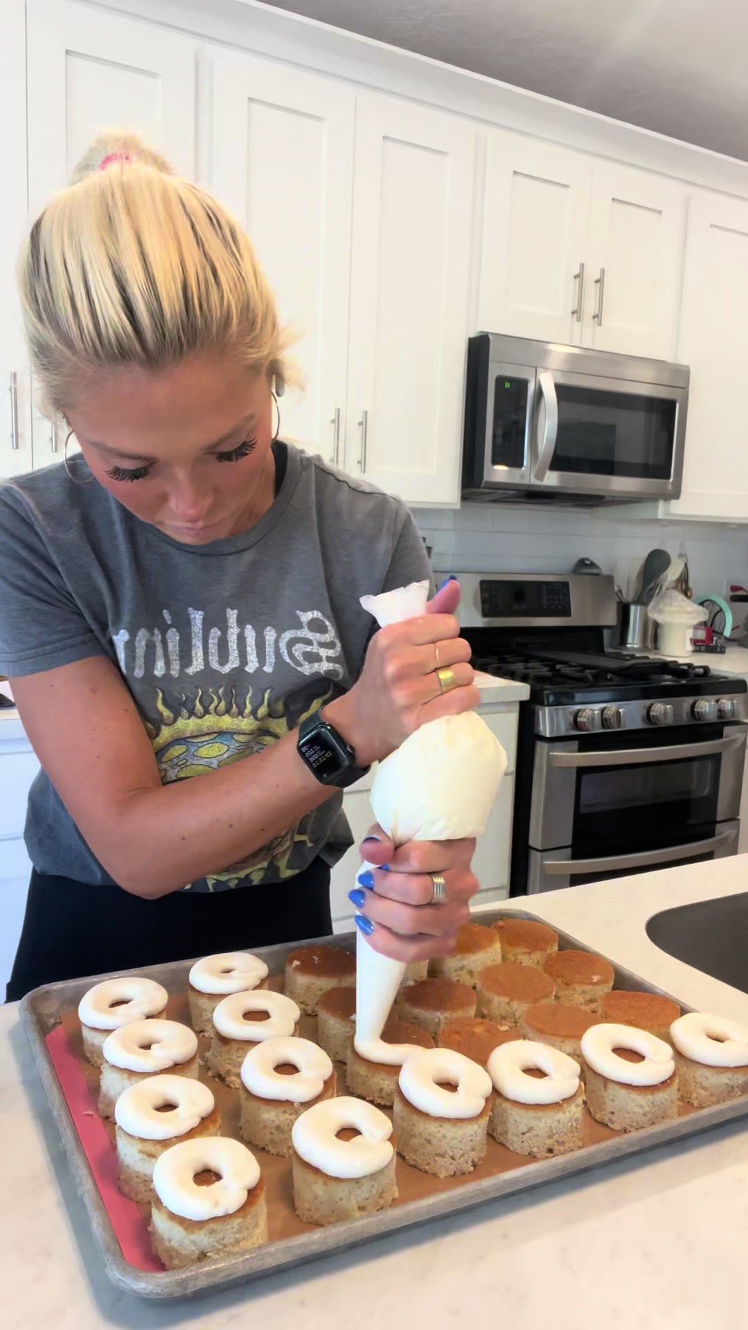 @The Blonde who Bakes