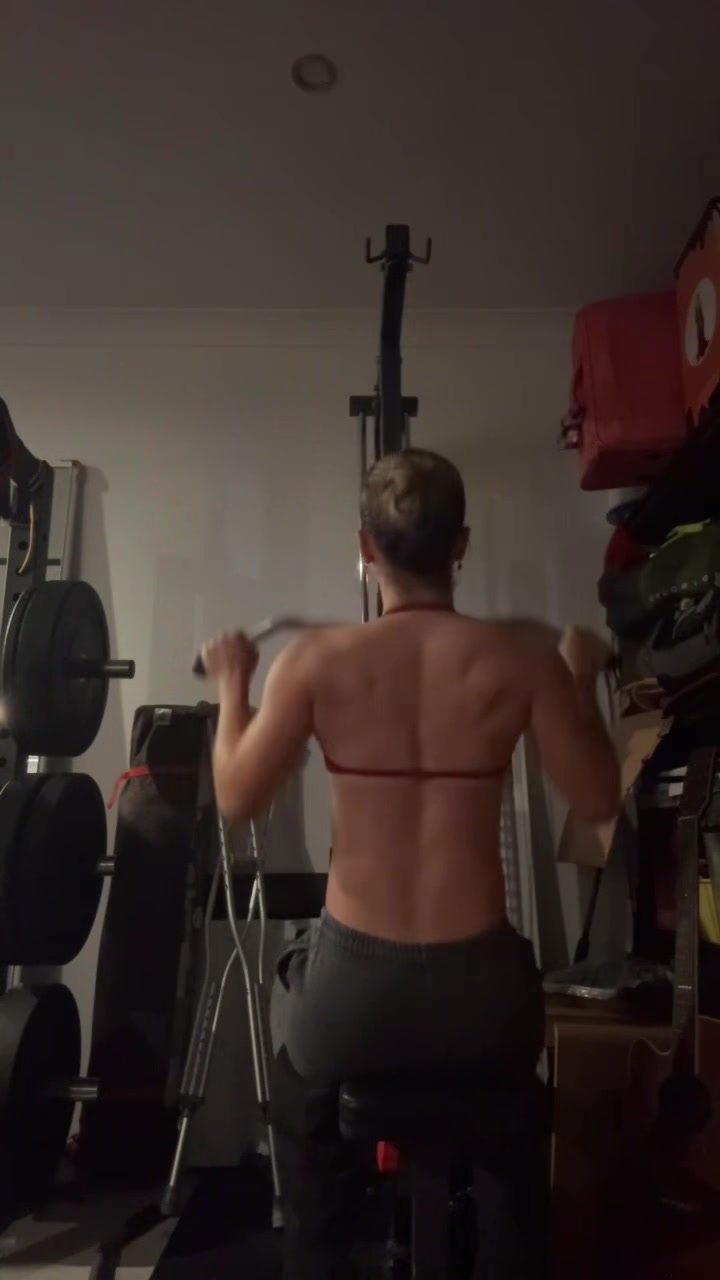 @ELLA | FITNESS
