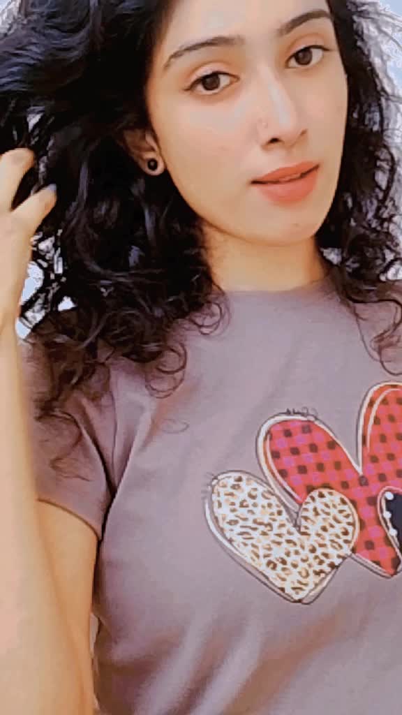 @dhinu queen 👑...