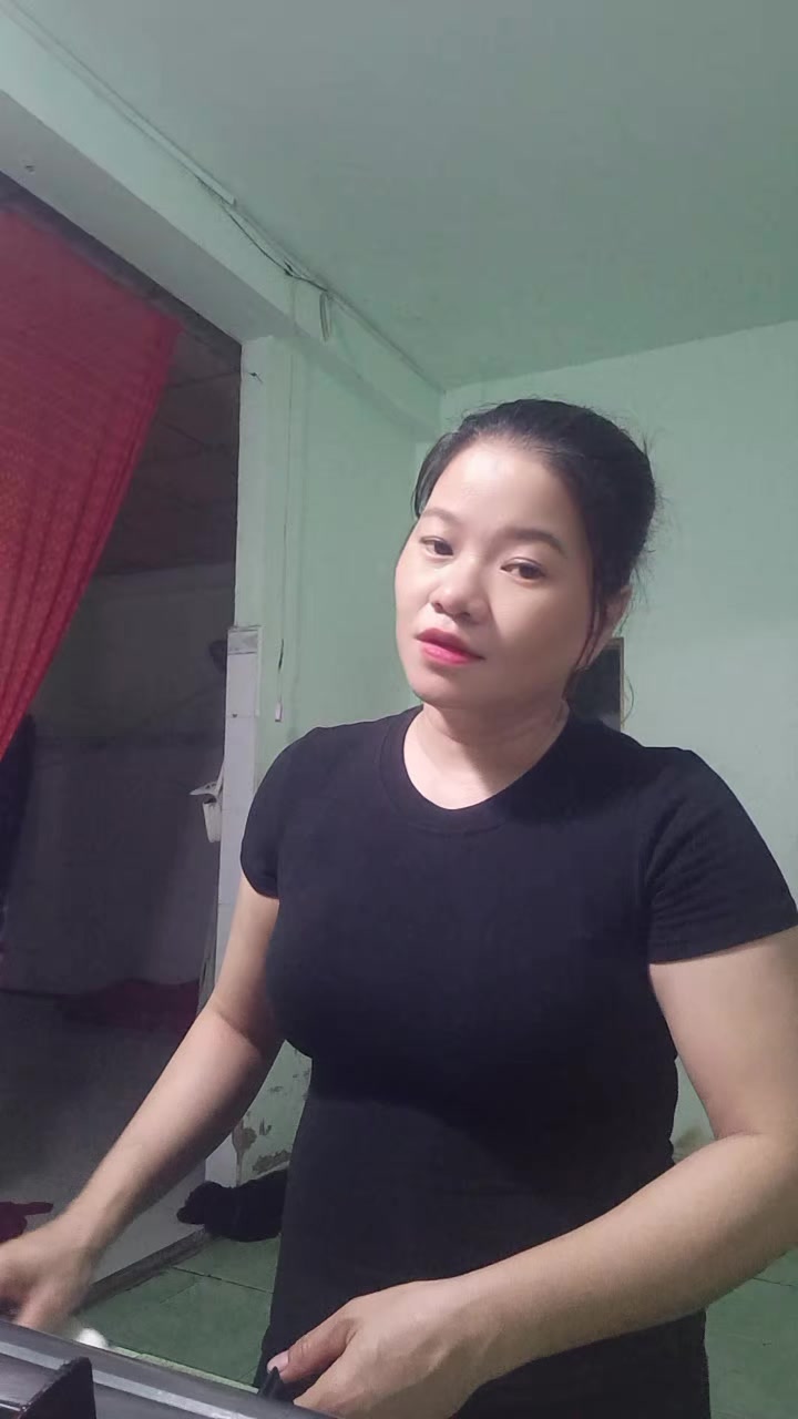 @🌹🎀Thu Thùy 76🎀🌹