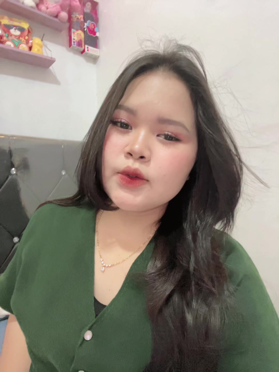 @Nisaa18