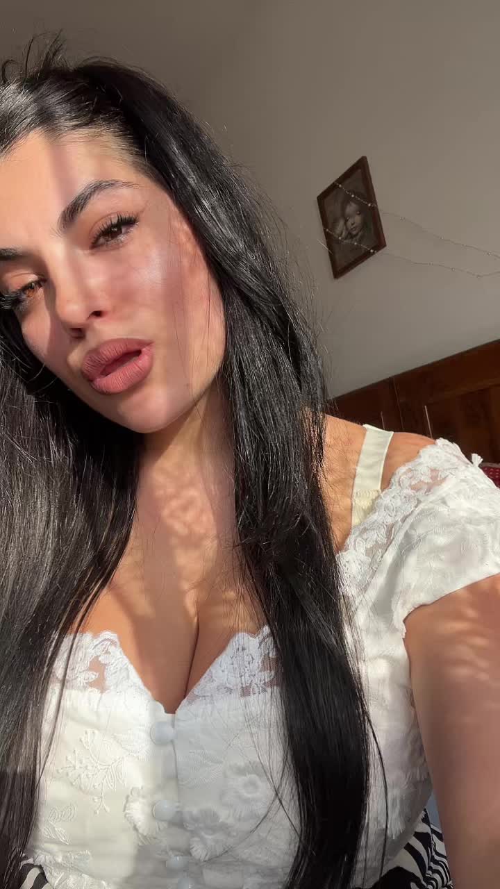 @danielaandoni97