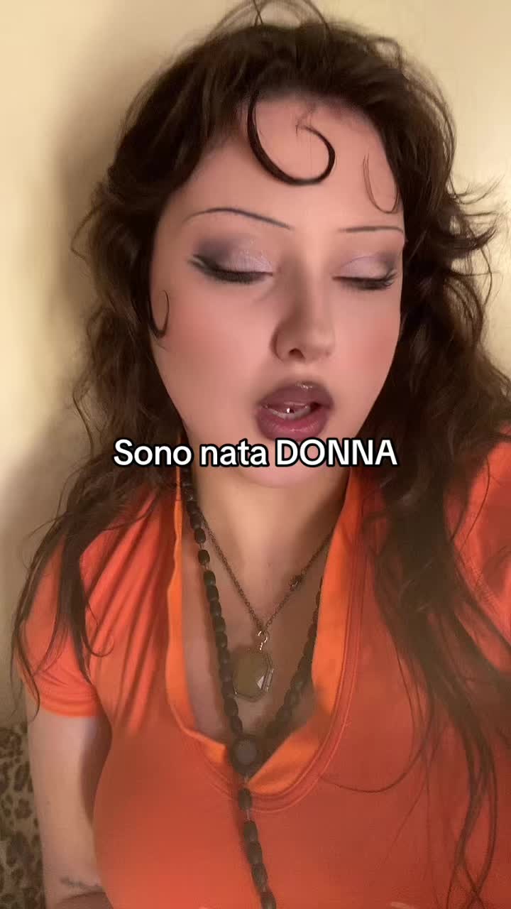 @iluvhotblonds__