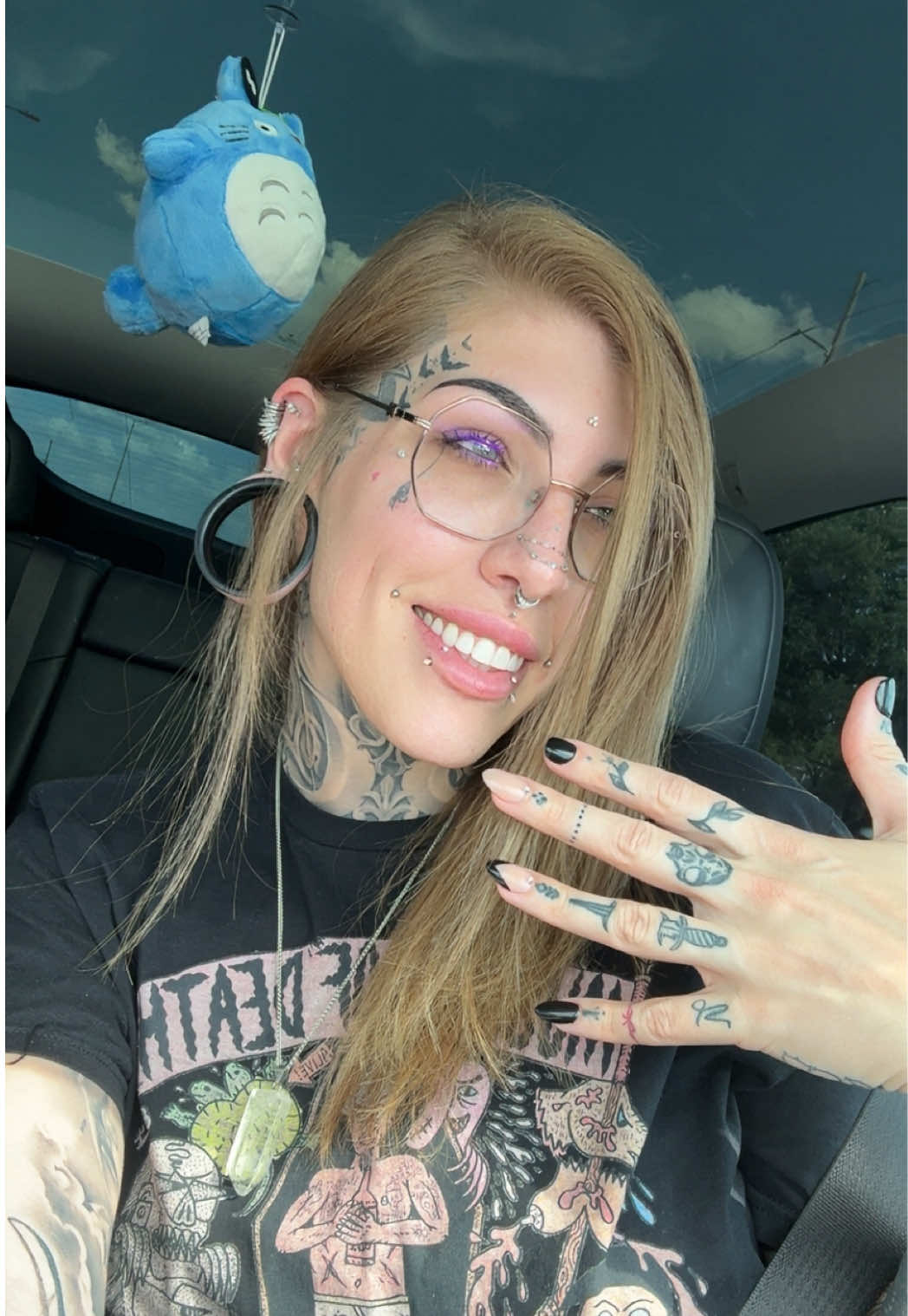 @⛧𝐸𝓈𝓈𝒾𝑒 𝑀𝒶𝓎⛧