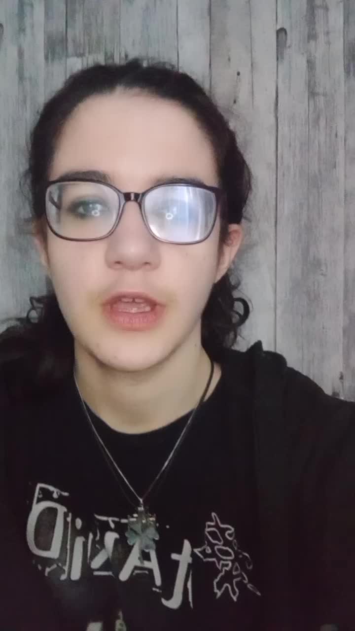 @marie.🎼🩵🖤💚