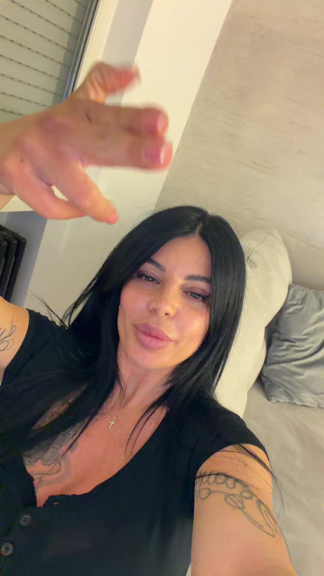 @Helena.