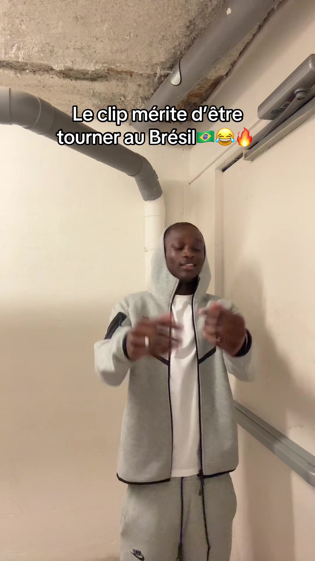 @D.Lo2sv