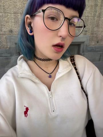 @Molli🫂