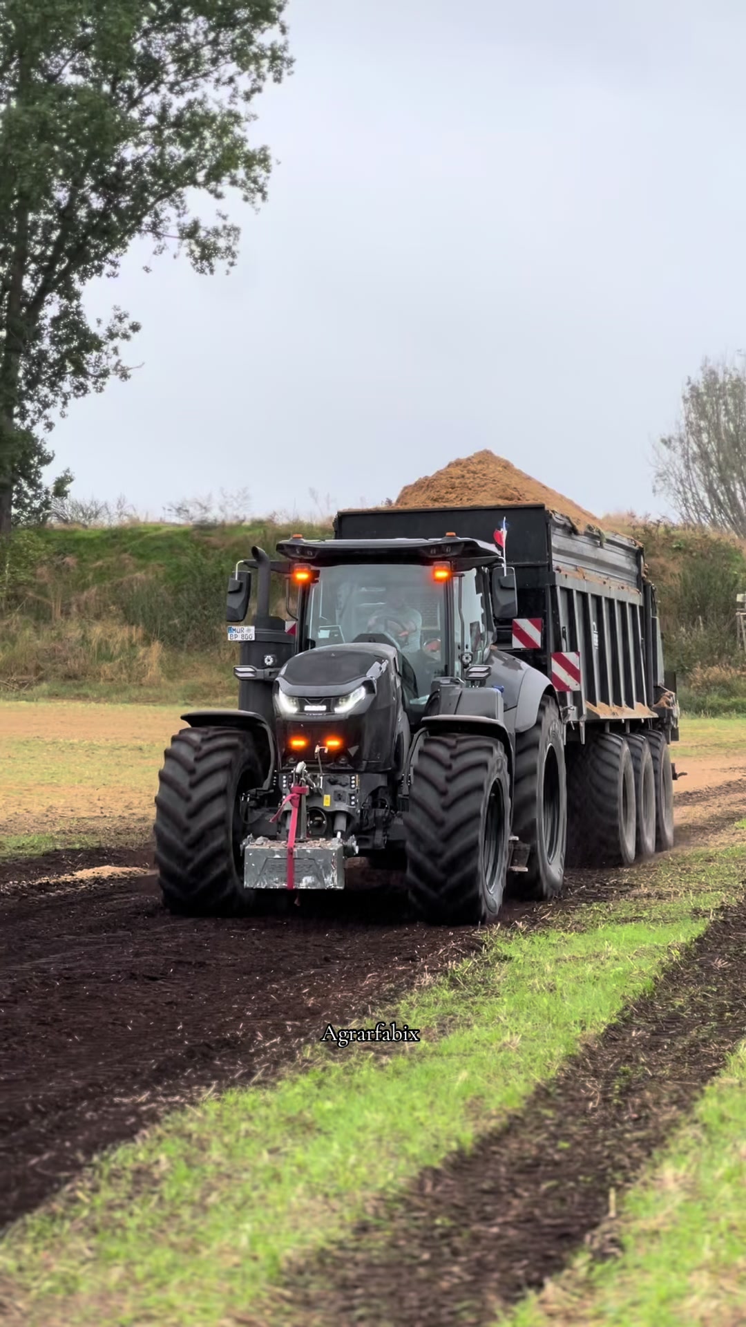 @︎︎︎︎Agrarfabix🌾🚜