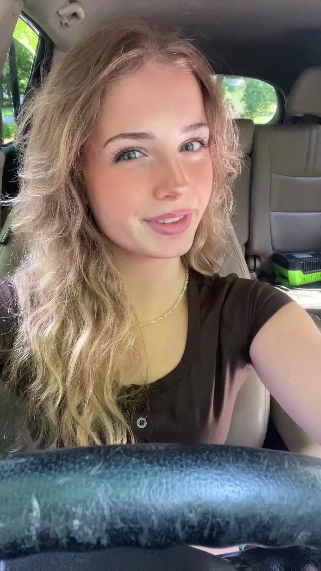 @rizzyjizzy2000