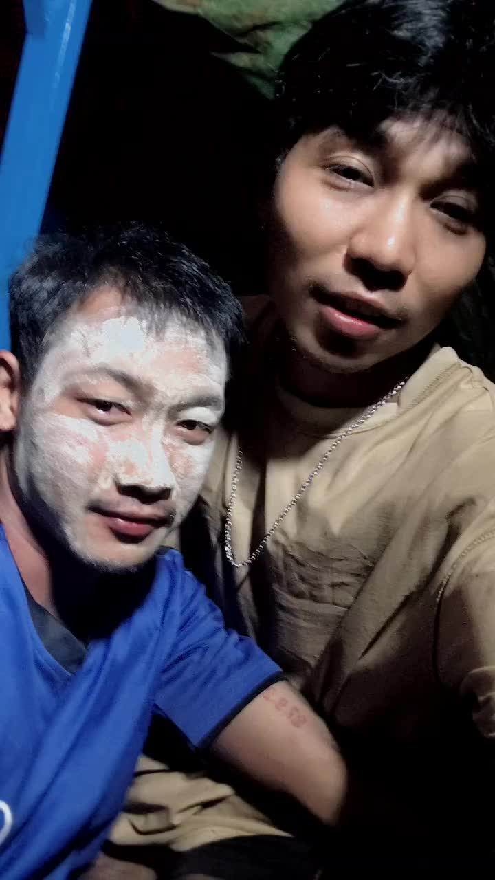 @♥️ရွှေဖောင်လူပျိုထိန်းဉက္ကဌ♥️
