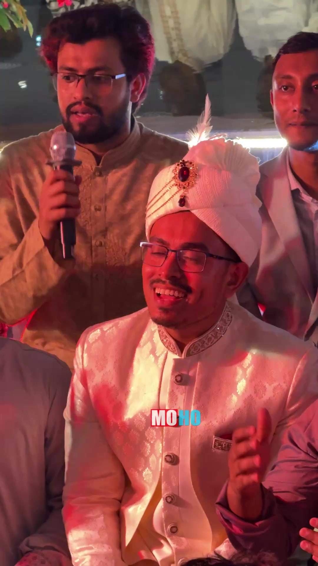 @MOHO