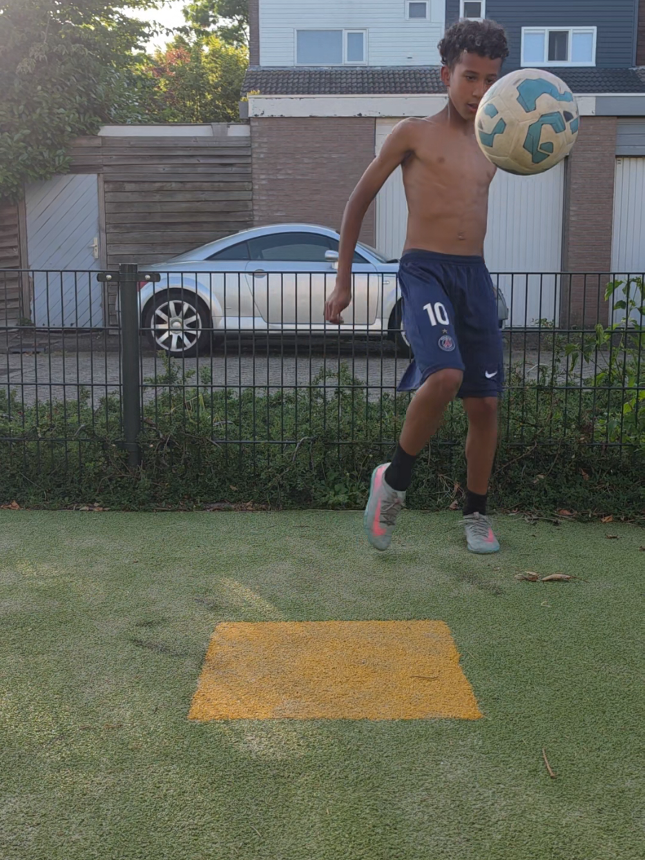 @DAYYAN 10 🇳🇱🇩🇯