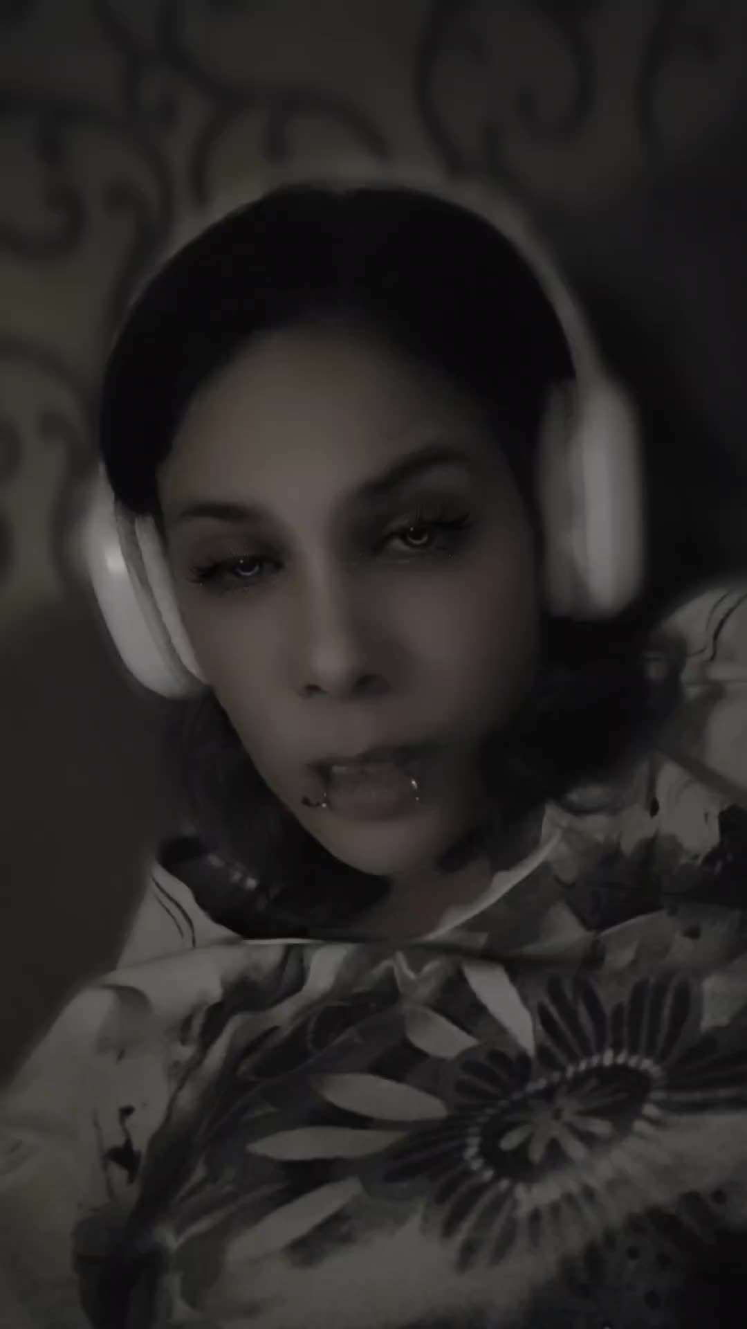 @𝒟ℯ𝓋𝒾𝓁