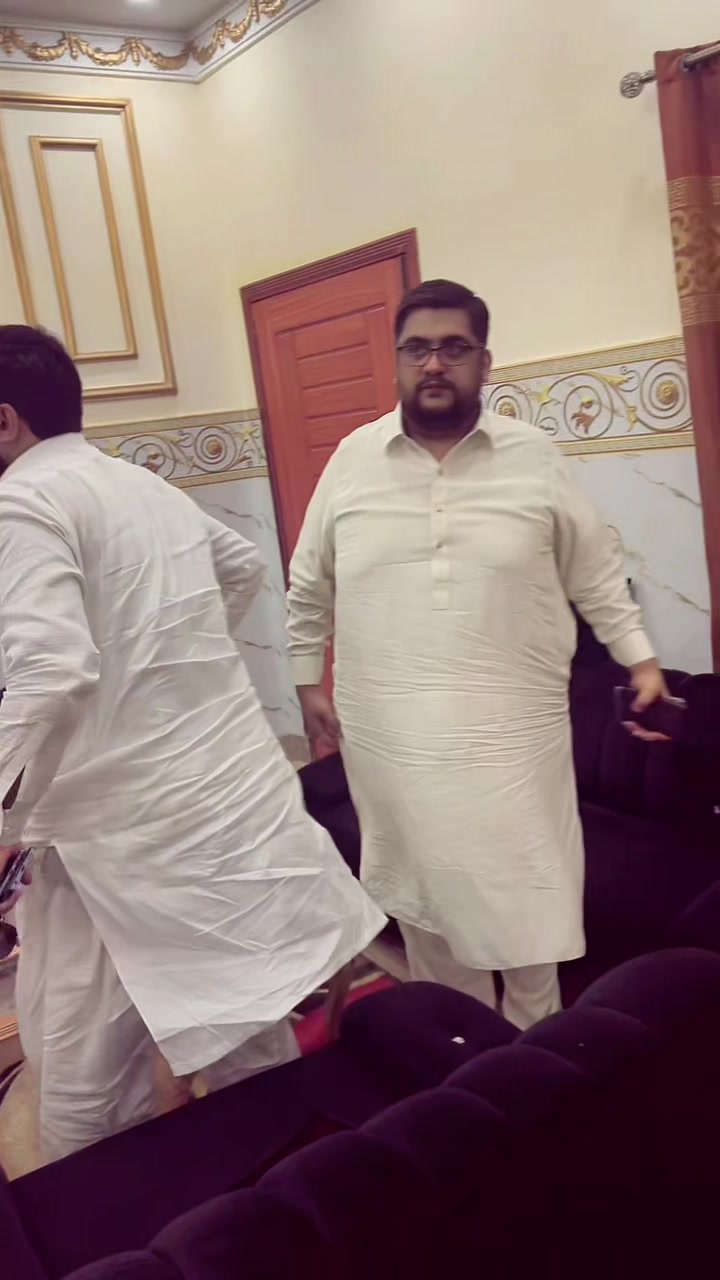@احسن بٹ