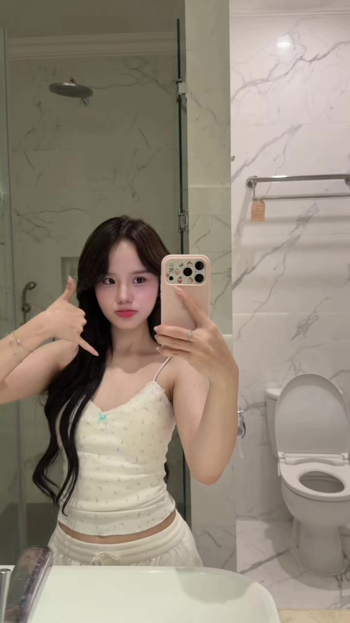 @Angelinamnznrs