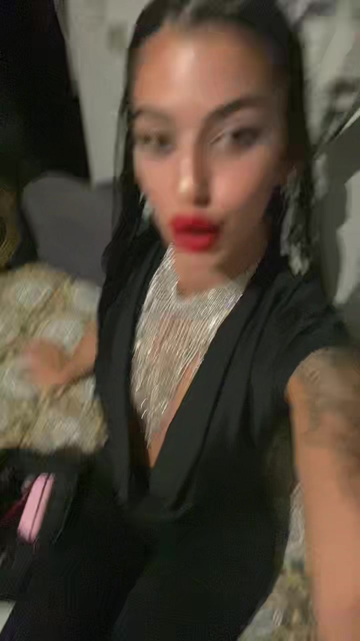 @Nicole