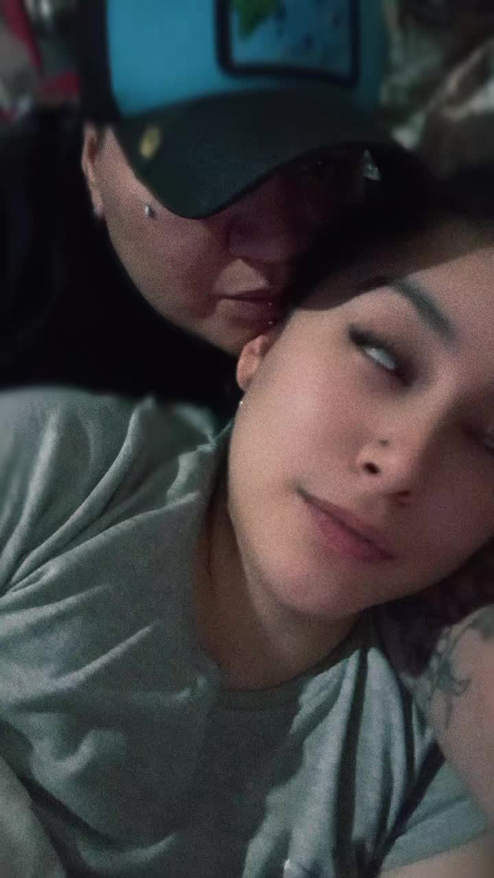 @Miickaa💜🏳️&zwj;🌈
