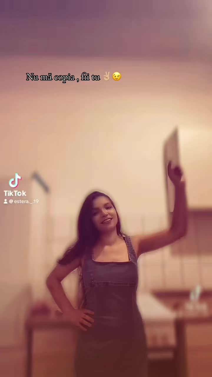 @Estera_.8