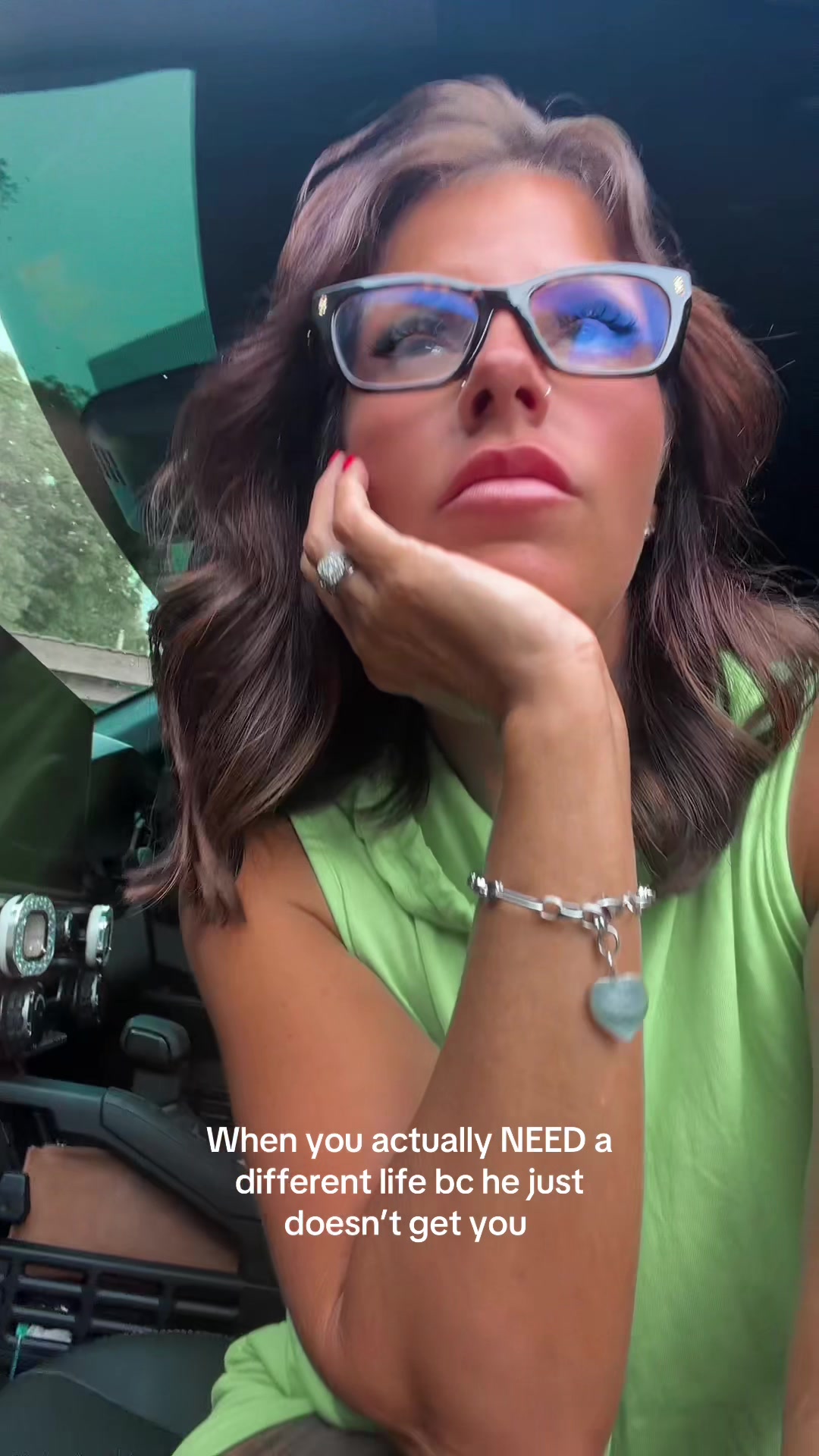 @itsmexyes