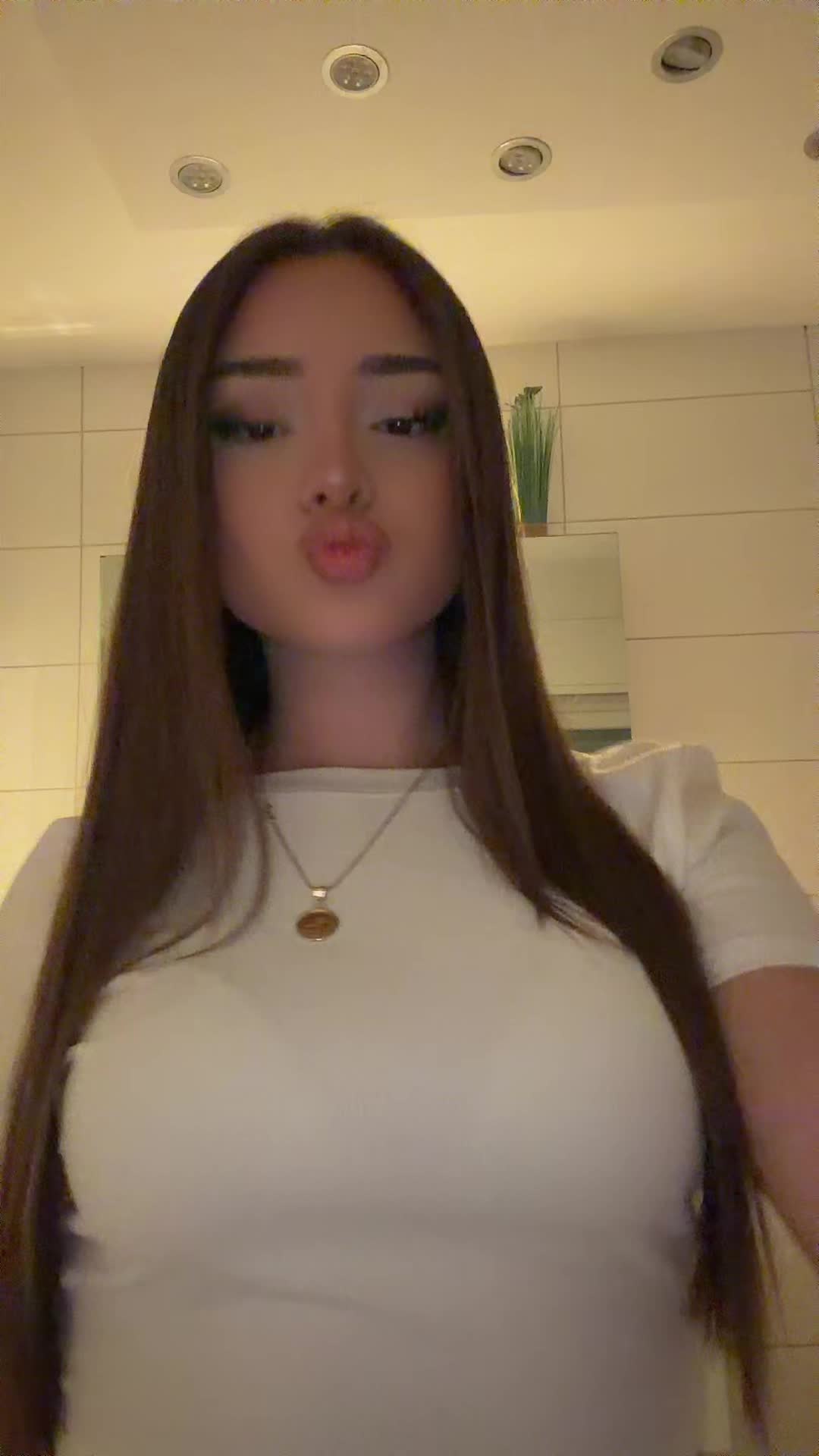 @๐๐๐๐๐ ๐