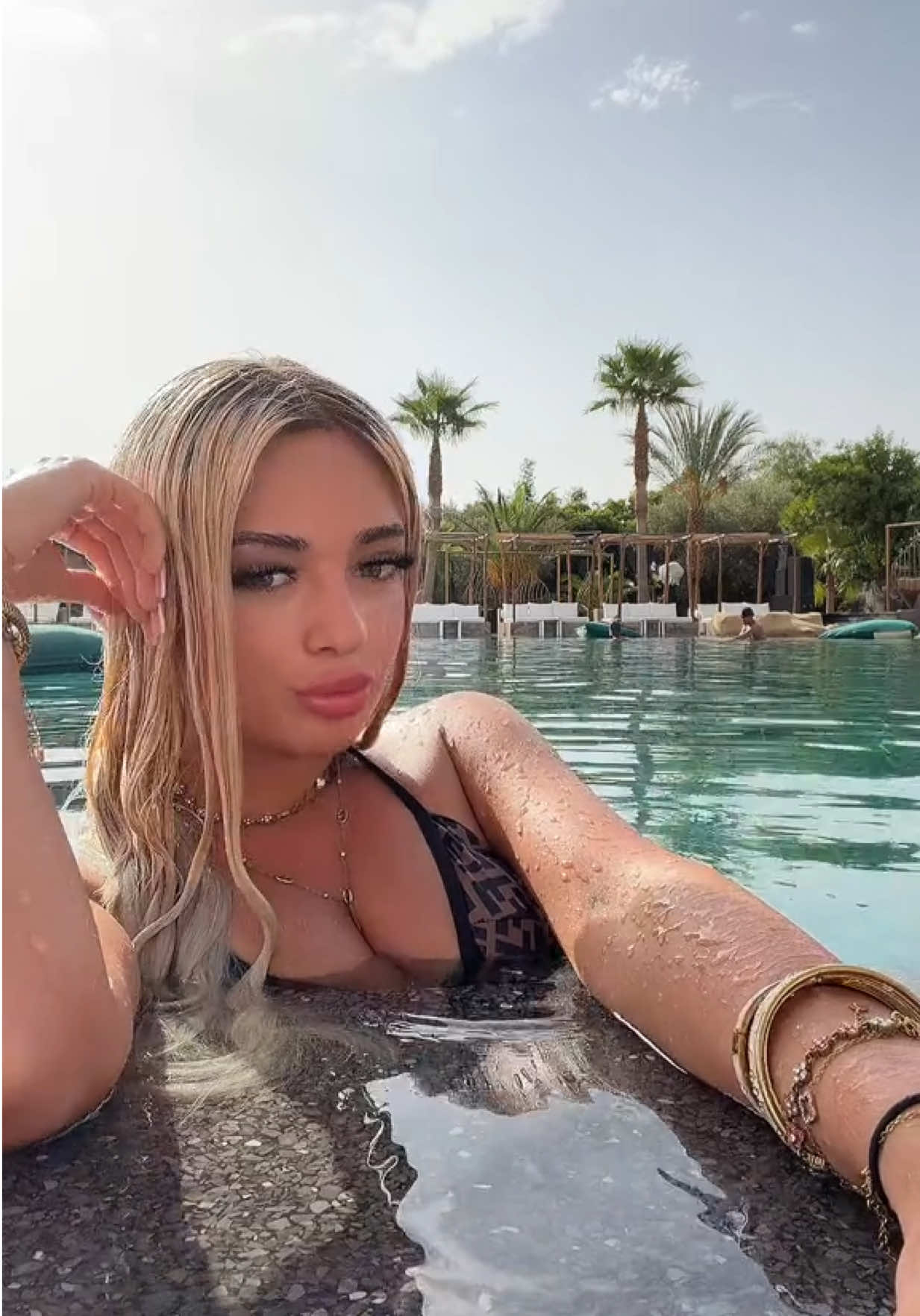 @COCACHERRIW