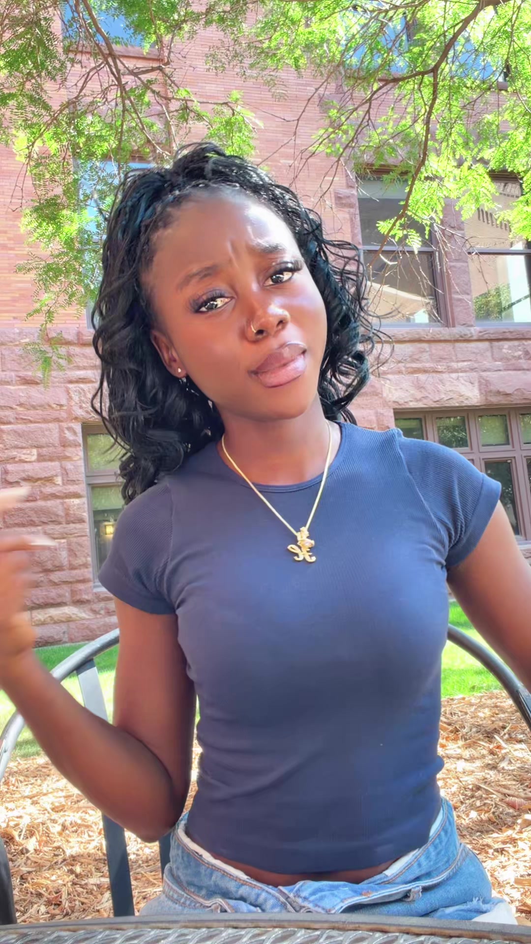 @Dark_girl_hawa
