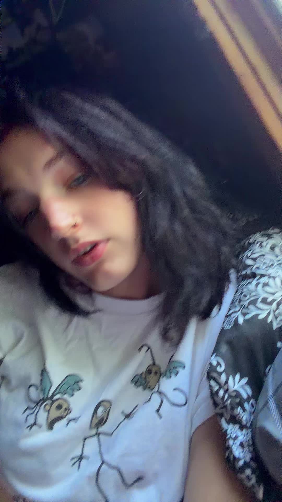 @Thebluechickennugget