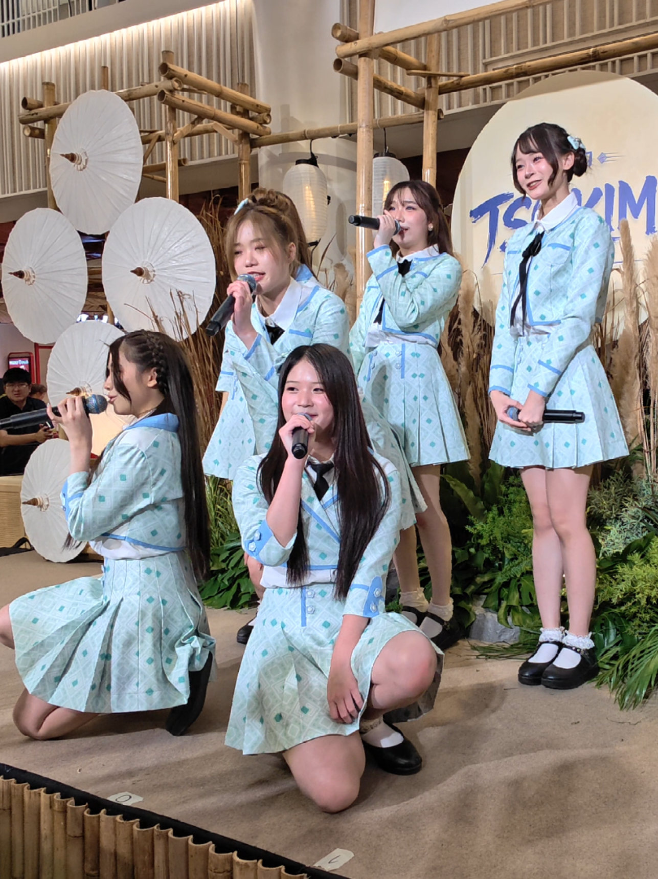 @เธอเป็นใครเราลงไว้ดูเอง