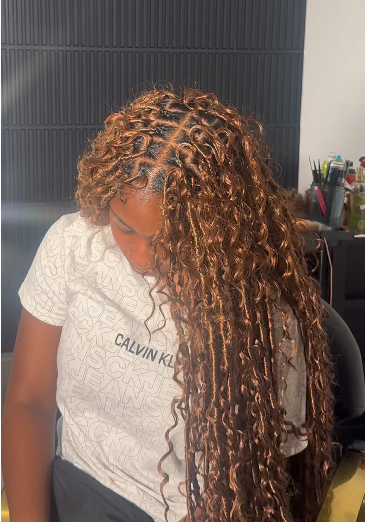 @Cape Cod Hairstylist ๐๐ฝโ๏ธ