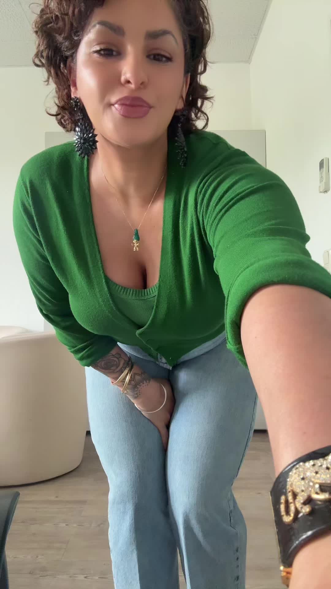@nadia_aia